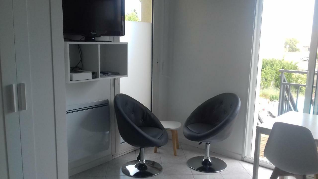 La Chaumette Apartment เลส์ซาบล์-โดล็อนน์ ภายนอก รูปภาพ