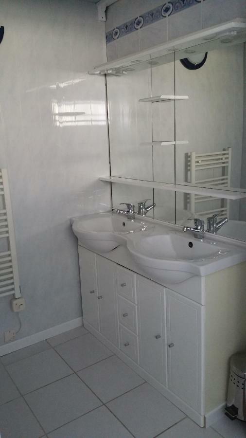 La Chaumette Apartment เลส์ซาบล์-โดล็อนน์ ภายนอก รูปภาพ
